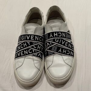 Givenchy White Leather Sneakers with Black Logo Bands